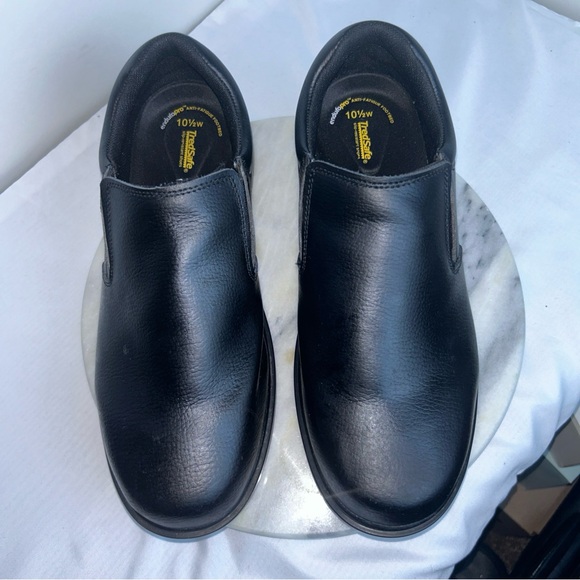 Tredsafe Black Leather Slip-On Loafers - Picture 1 of 8